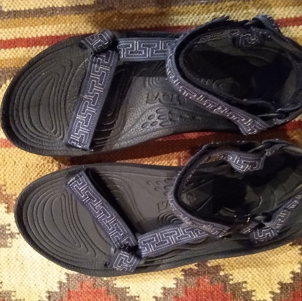 Mens teva sandals